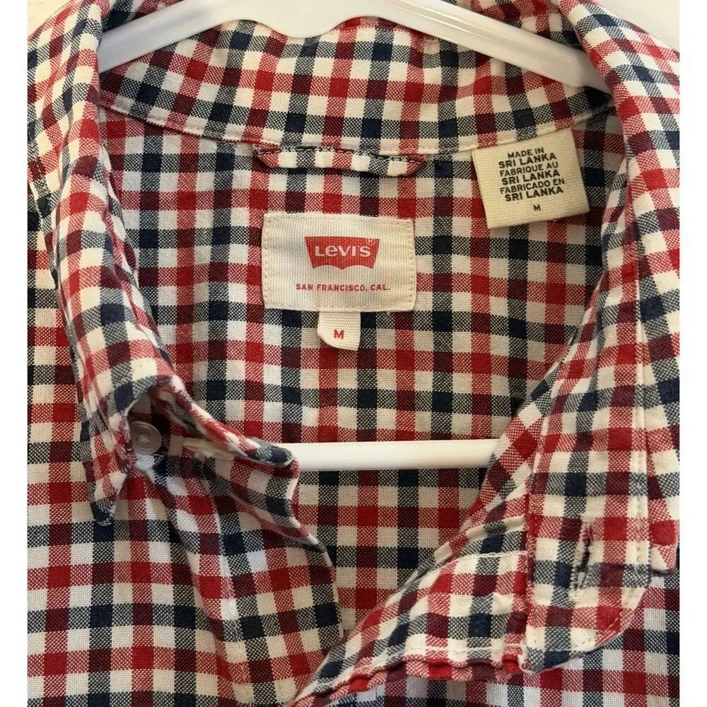 Levi’s Men’s Medium‎ Long Sleeve Shirt Red, White and Blue Gingham